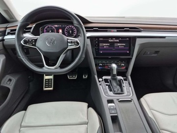 Volkswagen Arteon Fastback Facelifting 2.0 TDI 200KM 2021 Volkswagen Arteon Harmankardon Faktura VAT Panorama SKory hak Masaze, zdjęcie 13