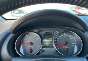 Nissan Qashqai I Crossover 2.0 140KM 2010 Nissan Qashqai2 panorama 7- osobowy 2.0 Benzyna 141KM, zdjęcie 18