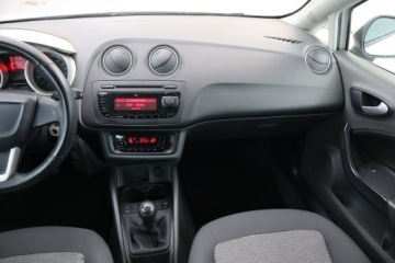 Seat Ibiza IV Hatchback 5d 1.4 MPI 85KM 2009 Seat Ibiza 1.4 16V, Klima, Klimatronic, El. szyby, zdjęcie 7