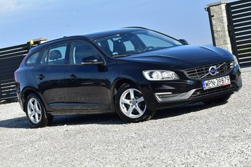 Volvo V60 I Kombi Facelifting 2.0 D3 DRIVE-E 150KM 2016 Volvo V60 2,0D3 150KM Navi Alu Led Podg. Fotele, zdjęcie 16