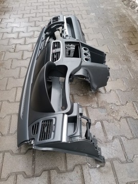 DESKA ROZDĚLOVAČE SUZUKI SWIFT MK7 3D 10-