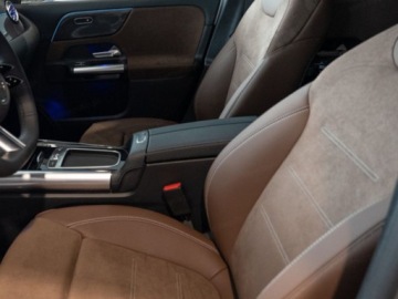 Mercedes GLA II Off-roader Facelifting 1.3 200 163KM 2025 MERCEDES-BENZ GLA 200 AMG Line Suv 1.3 (163KM) 2025, zdjęcie 4