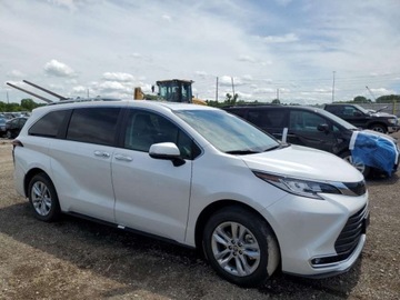 Toyota Sienna III 2024 Toyota Sienna Limited 2024 2.5l 2.5 Hybryda 245KM, zdjęcie 4