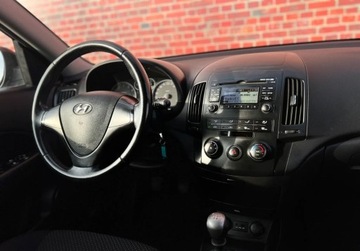 Hyundai i30 I Hatchback 1.4 109KM 2009 Hyundai i30 Klima Hak Isofix Gwarancja w cenie Warszawa VFJJ 1.4 Benzyna, zdjęcie 5