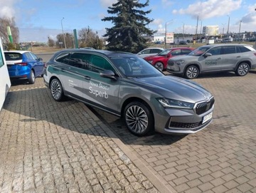 Skoda Superb IV Kombi 2.0 TDI 193KM 2024 Skoda Superb 2.0 TDI LaurinKlement 193KM, 4x4 DSG auto podemonstracyjne, zdjęcie 1