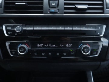 BMW Seria 1 F20-F21 2016 BMW 1 118i, Salon Polska, Automat, Skóra, Klima, zdjęcie 18