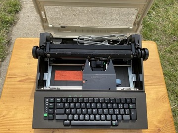 Пишущая машинка Brother CE-30