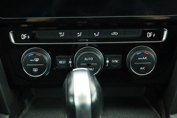 Volkswagen Passat B8 Variant 2.0 TDI BlueMotion SCR 150KM 2019 VW Passat 2.0 TDI, Automat, Navi, Klima, zdjęcie 13