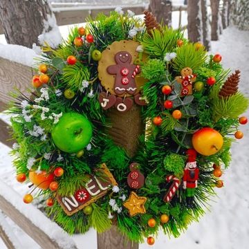 РОЖДЕСТВЕНСКОЕ ПЛАТЬЕ, РОЖДЕСТВЕНСКОЕ ПЛАТЬЕ, Сани ПОДАРОК, ОСВЕЩЕННЫЙ ДОМ