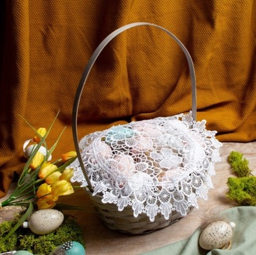 Serwetka BIAŁA DO ŚWIĘCONKI KOSZYCZKA WIELKANOCNEGO 30 cm koronkowa