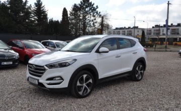 Hyundai Tucson III SUV 2.0 CRDI 185KM 2015 Hyundai Tucson 2.0 185 KM Automat 4x4 Nawigacja Kamera Grzane Wentylowane