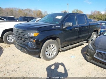 Chevrolet Silverado II 2023 Chevrolet Silverado 2023r., 1500 Short Custom, od ubezpieczalni 2.7 Benzyna, zdjęcie 2