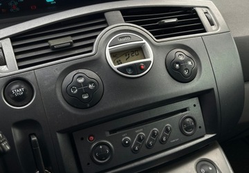 Renault Grand Scenic I 2004 Renault Grand Scenic 1,6 Benzyna 112 km 7-Osobowy 1.6 Benzyna 112KM, zdjęcie 19