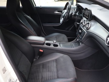 Mercedes GLA I Off-roader 2.0 250 211KM 2014 Mercedes GLA GLA 250 4MATIC, Salon Polska, 4X4, zdjęcie 8
