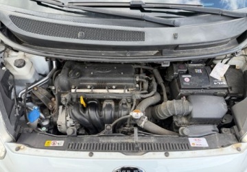 Kia Venga Mikrovan 1.4 DOHC CVVT 90KM 2015 Kia Venga 1.4 90KM Navi Panorama Kamera KEY Bezwypadkowy Dla wymagajacy, zdjęcie 8