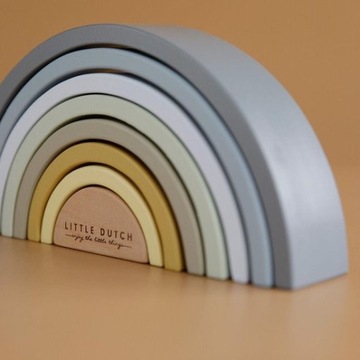 Маленькая голландская деревянная радуга синего цвета