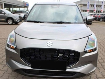 Suzuki Swift VI Hatchback Facelifting 1.2 DualJet SHVS 83KM 2025 SUZUKI Swift Premium Plus 1.2 Dualjet SHVS Hatchback 83KM 2025, zdjęcie 1