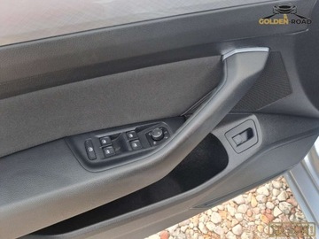 Volkswagen Passat B8 Variant Facelifting 2.0 TDI SCR 150KM 2021 Volkswagen Passat 2,0 TDI 150KM DSG kamera alu navi lift VAT 23 oplacony, zdjęcie 13