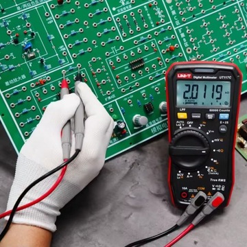MULTIMETR CYFROWY MIERNIK PRĄDU UNI-T UT117C True RMS AUTOMAT NCV BLUETOOTH