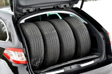 Peugeot 508 I SW Facelifting 2.0 BlueHDi 150KM 2015 Peugeot 508 SW 2,0 HDI 150 KM GT-Line JBL Navi, zdjęcie 34