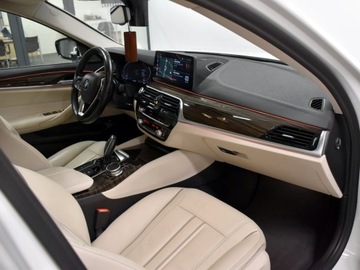 BMW Seria 5 G30-G31 Limuzyna Facelifting 2.0 520i 184KM 2021 BMW 520 AdaptiveLED/ Harman/ Aktywny Tempomat/ Dos, zdjęcie 11