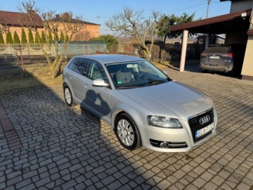 Audi A3 8P Hatchback 3d 1.2 TFSI 105KM 2010 Audi A3 Sportback Audi A3 8P 1.2 1.2 Benzyna 105KM Serwisowana, zdjęcie 7