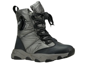 Зимние ботинки изолированные снежные ботинки 33