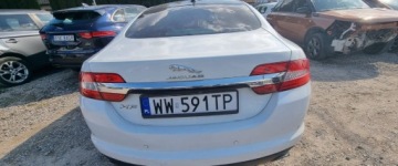 Jaguar XF II 2015 Jaguar XF 2015r, 2.0 Benzyna. Lekko przetarty bok. Jezdzi. 2.0 Benzyna, zdjęcie 13