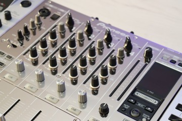 Pioneer CDJ 2000 Nexus DJM 900 Nexus Platinum