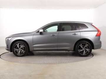 Volvo XC60 II Crossover D4 190KM 2018 Volvo XC60 D4, 187 KM, Automat, Skóra, Navi, zdjęcie 2