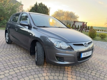 Hyundai i30 I Hatchback 1.4 109KM 2010 Hyundai i30 1.4 109KM Klima Sprawdz 1.4 Benzyna 109KM, zdjęcie 19