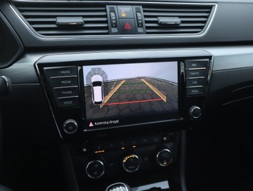 Skoda Superb III Kombi 1.6 TDI 120KM 2017 Skoda Superb 1.6 TDI, Navi, Xenon, Bi-Xenon, zdjęcie 14