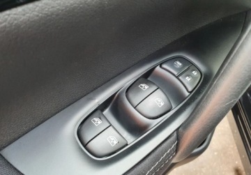 Nissan Qashqai II Crossover Facelifting 1.3 DIG-T  160KM 2020 Nissan Qashqai Panorama Kamera 360 Hands Free GetHelp 1.3 Benzyna, zdjęcie 21