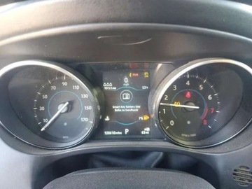 Jaguar F-Pace SUV 2.0 i4P 300KM 2019 Jaguar F-Pace 2.0 benzyna 300KM 4x4 wersja PREMIUM 2.0 Benzyna 300KM, zdjęcie 9