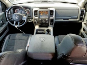  RAM 1500 2017 r., 5,7 L 1500 SLT 5.7 Benzyna 395KM, zdjęcie 7