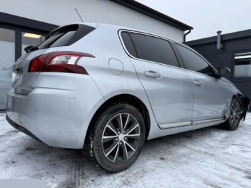 Peugeot 308 II Hatchback 5d 1.2 PureTech 130KM 2014 Peugeot 308 1.2 PureTech 130KM GPF EAT8 Stop&amp;Start Tech Edition 2014r, zdjęcie 9
