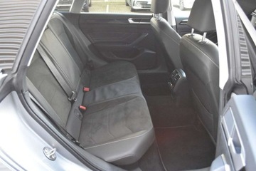 Volkswagen Arteon Fastback Facelifting 2.0 TDI SCR 150KM 2022 Volkswagen Arteon 2.0TDI 150KM DSG SB Elegance COMBI Pak.Premium Hak ACC K, zdjęcie 32