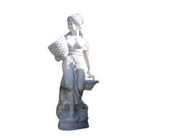 Figura ogrodowa z betonu - KOBIETA