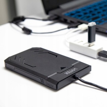Карманный жесткий диск SSD 2.5 SATA USB 3.1 чехол Unitek