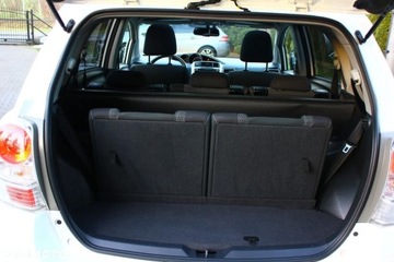 Toyota Verso Minivan Facelifting 1.6 D-4D 112KM 2015 Toyota Verso Toyota Verso 1.6 D-4D 7-Sitzer StartStop Skyview Edition 1.6, zdjęcie 34