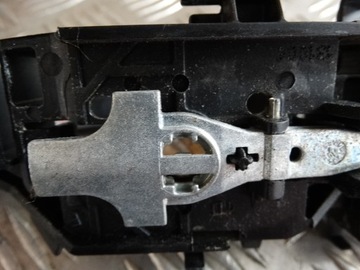 RENAULT SCENIC ДВЕРНАЯ РУЧКА ЗАДНЯЯ ЛЕВАЯ