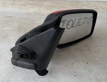 # ZRCÁTKO PRAVÉ SEAT TOLEDO I MANUÁLNÍ