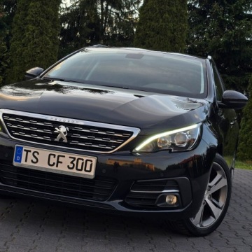Peugeot 308 II SW Facelifting 1.2 PureTech 130KM 2019 Peugeot 308 T9 1.2 Benzyna PureTech 130 S&amp;S, zdjęcie 4