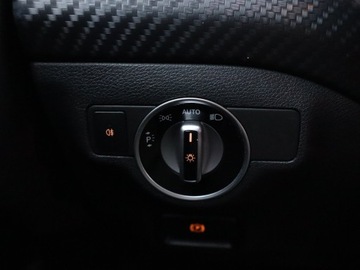 Mercedes Klasa A W176 Hatchback 5d Facelifting 180 d 109KM 2016 Mercedes A A 180 d, Skóra, Navi, Klima, Parktronic, zdjęcie 18