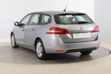 Peugeot 308 II SW Facelifting 1.5 BlueHDI 130KM 2019 Peugeot 308 1.5 BlueHDi, Salon Polska, zdjęcie 3
