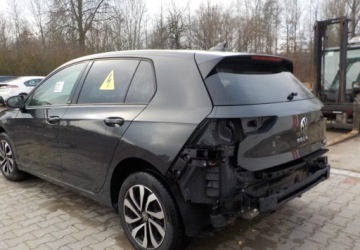 Volkswagen Golf VIII Hatchback 1.0 eTSI mHEV 110KM 2023 Volkswagen Golf Okazja Hybryda 110KM, zdjęcie 12