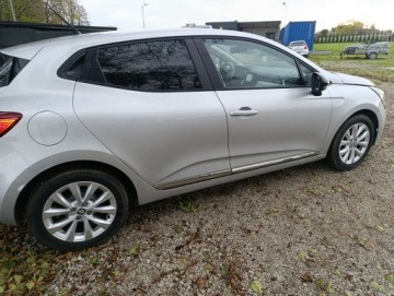 Renault Clio V Hatchback 5d 1.0 TCe 90KM 2023 Renault Clio 2023 7.600km, zdjęcie 8
