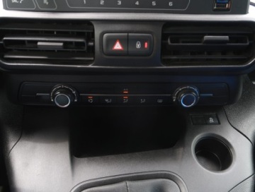 Toyota 2022 Toyota ProAce City Verso 1.5 D-4D, Salon Polska, zdjęcie 12