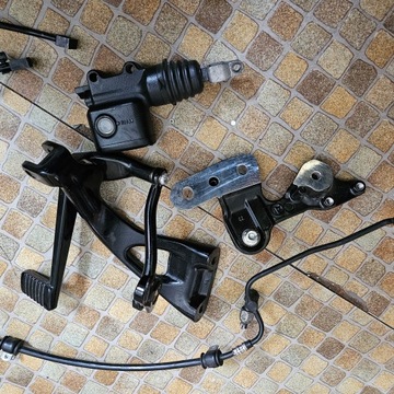 Harley Softail Street Bob FXLR оригинальное тормозное оборудование и насос 18-23р.