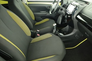 Toyota Aygo II Hatchback 5d 1.0 VVT-i 69KM 2016 Toyota Aygo 1.0 VVT-i, Salon Polska, Serwis ASO, zdjęcie 6